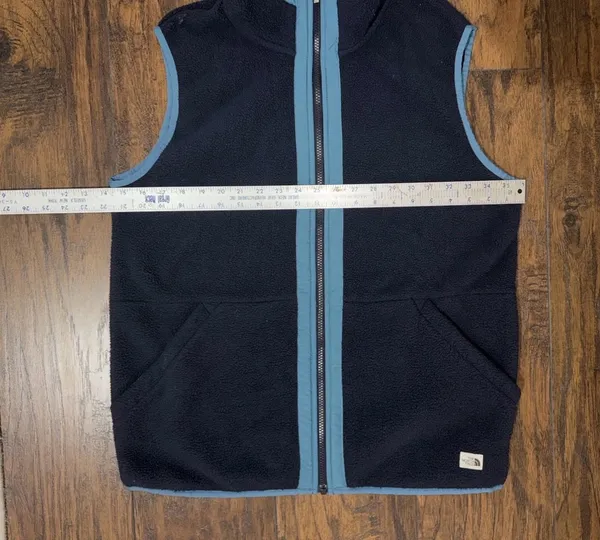 The North Face Men’s Carbondale Vest Blue Med - Image 3