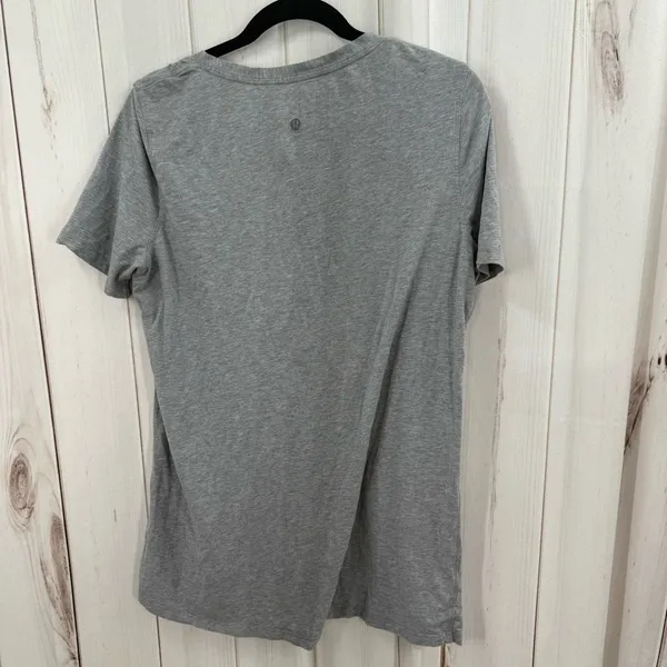 Lululemon Grey Women’s Large Vneck Tee Shirt - Image 2