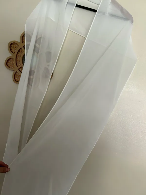 White bridal scarf - Image 5