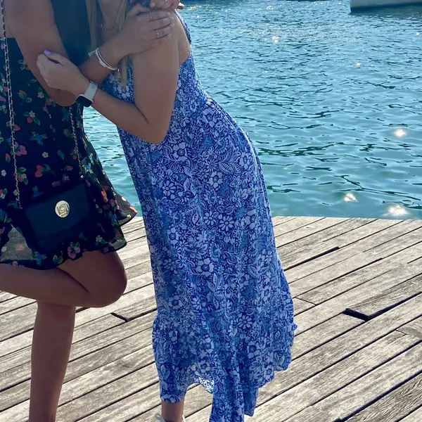 Jessica Simpson Blue and white floral midi dress - Image 6