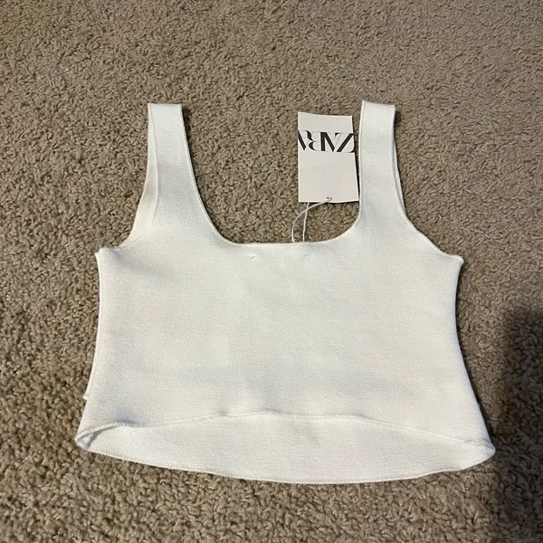 ZARA White cut out crop top never worn - Image 4