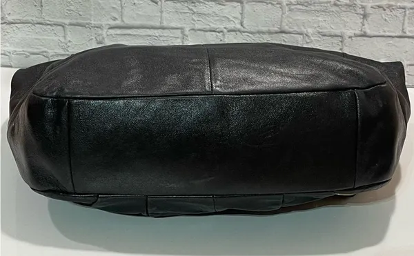 Coach 15958 Madison Black Leather Large Convertible Shoulder Bag. - Image 5