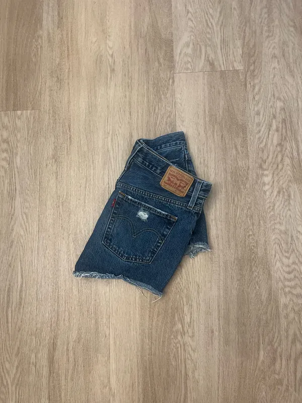 levi’s jean shorts  - Image 3