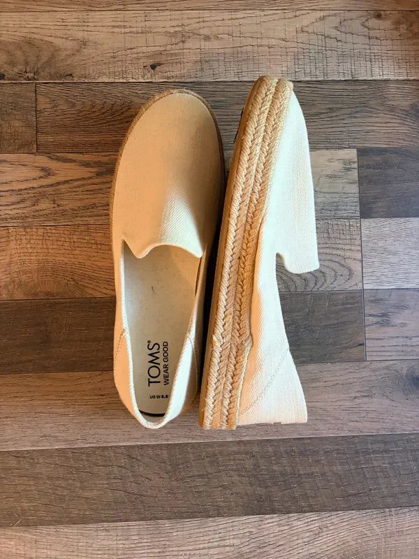 Cream Toms Slip-On - Image 2