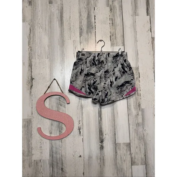 Gray Black Marble Print Athletic Shorts Pink Trim Lined Size Small - Image 3