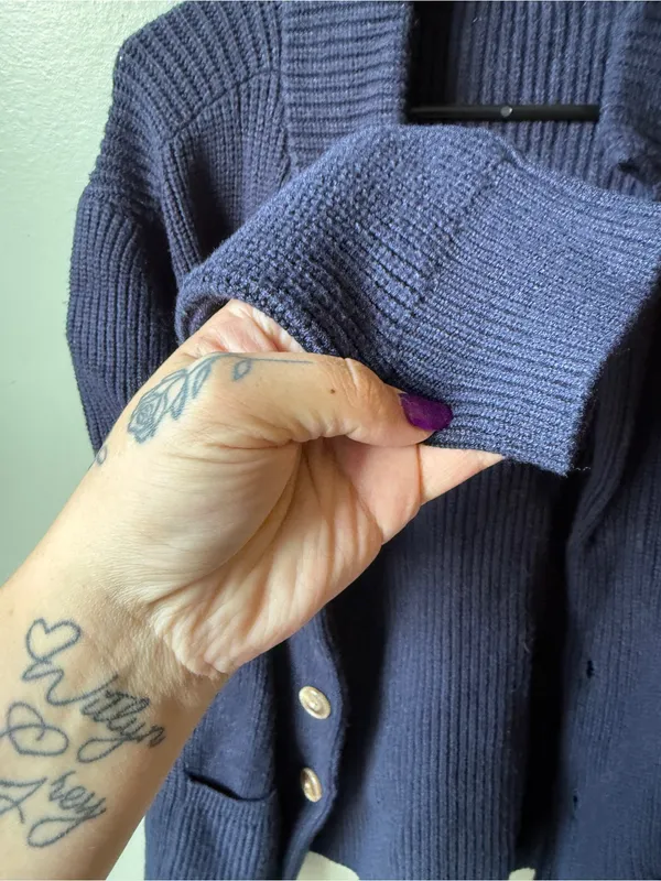 Navy Blue Ribbed Knit Cardigan Sweater Button Front Pockets Medium - Image 4