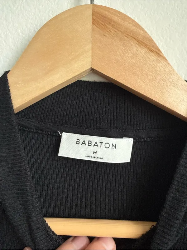 Babaton Aritzia Gonzalo Hip T-Shirt Black Ribbed Mock Neck Medium - Image 3