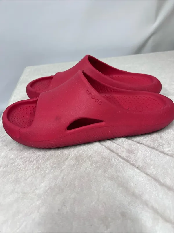 Crocs Recovery Slides Red unisex women’s 6 sandals - Image 7