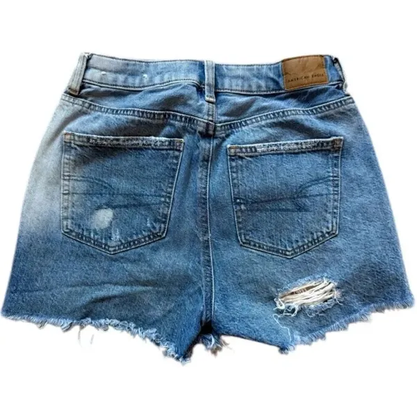Womens American Eagle Light Wash High Rise Distressed Mom Denim Jean Shorts - 00 - Image 2