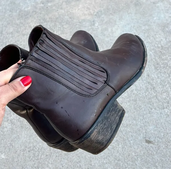 Rustic Boots Brown Size 8.5 - Image 2