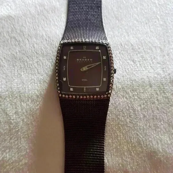 Skagen Brown Stainless Steel Mesh Watch • Needs New Battery - Image 3