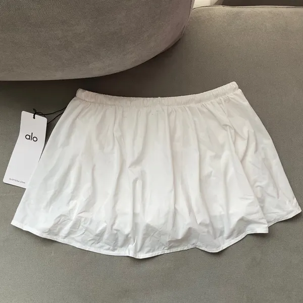 Alo Yoga Breezy Tennis Skirt White XS - Image 6