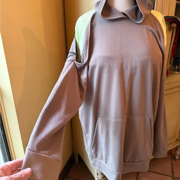 Forever 21 Tan Knit hoodie - Image 2