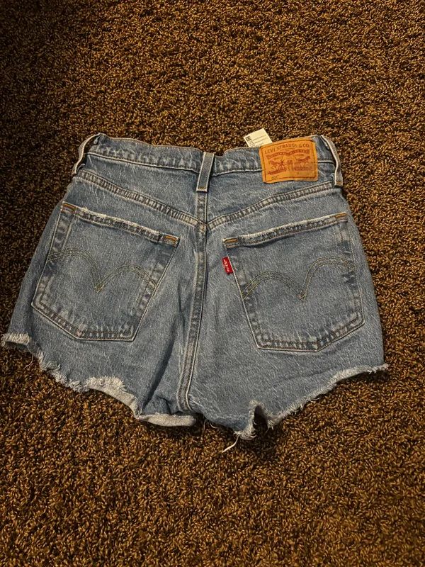 Levi’s 501 Shorts - Image 2