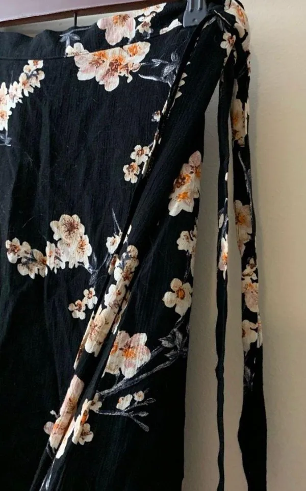 American Eagle Floral Maxi Skirt Size Medium - Image 4
