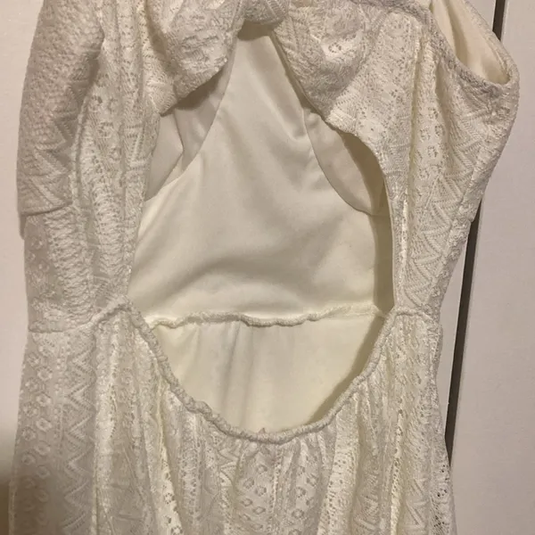 No Boundaries Size Medium (7-9) White Dress - Image 7