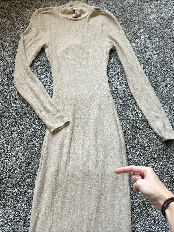 Le Lis Beige Maxi Dress with Back Cutout - Image 4