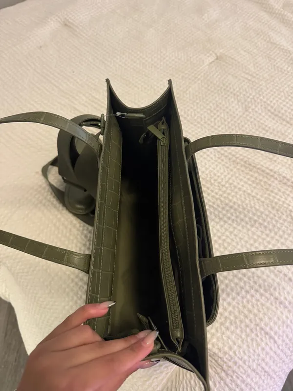 BEIS Work Tote Large Olive Croc - Image 4