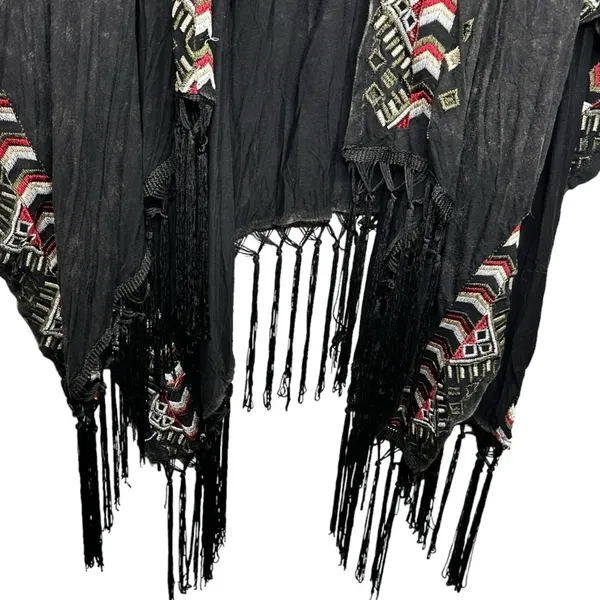 POL Fringe Wrap - Image 3