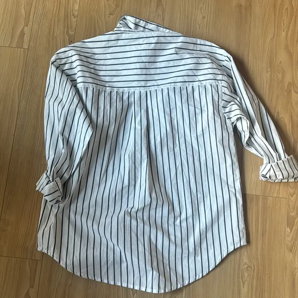 Abercombie & Fitch Stripped Button Up - Image 3