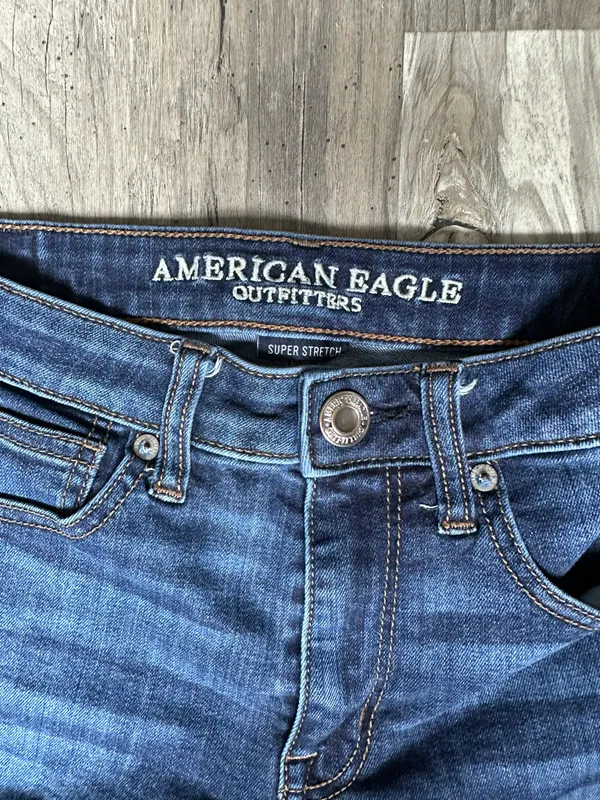 American Eagle Outfitters Shorts - Image 2