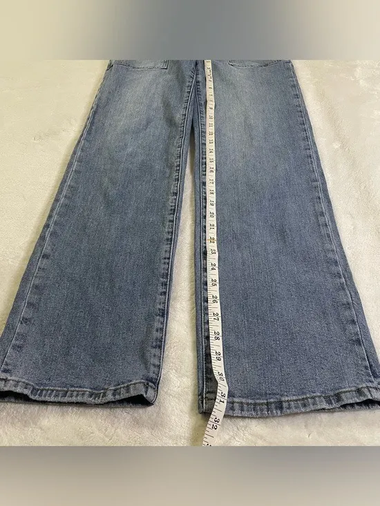 Modern Supply by Sanctuary Classic High Waist Jeans size 26 waist - Image 9