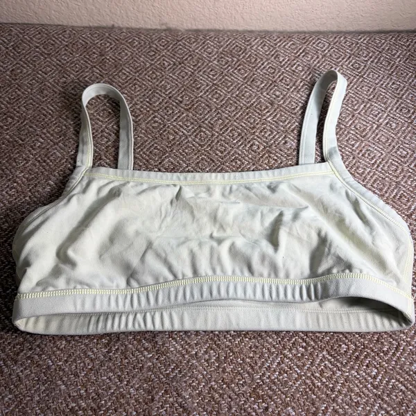 Aritzia Tna Bra Top Sz M Light Mint Green Active Outdoor Gym Casual Comfy - Image 4