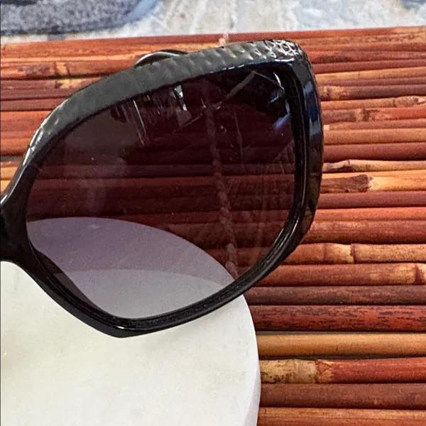 Juicy Couture Black Oversized Sunglasses - Image 3