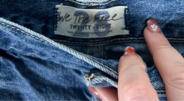 Free People We The Free Denim Cut Pff Mini Distressed Shorts Size 28 - Image 7
