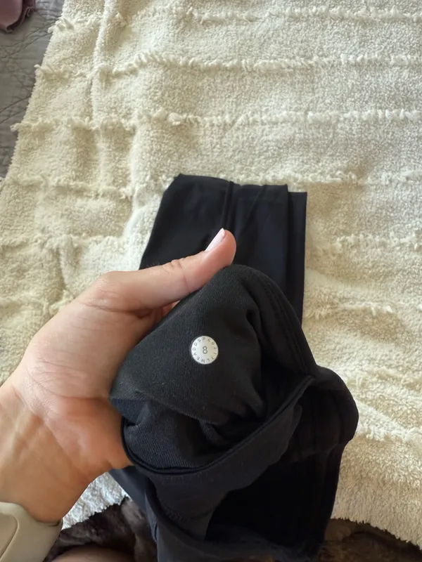 Lululemon Capri Leggings Black - Image 5