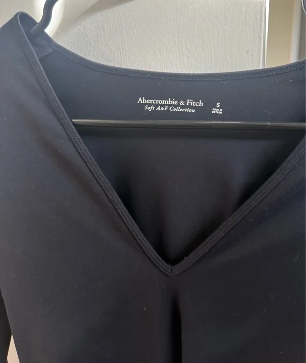 Abercrombie & Fitch Black V-Neck Long Sleeve Bodysuit - Image 3