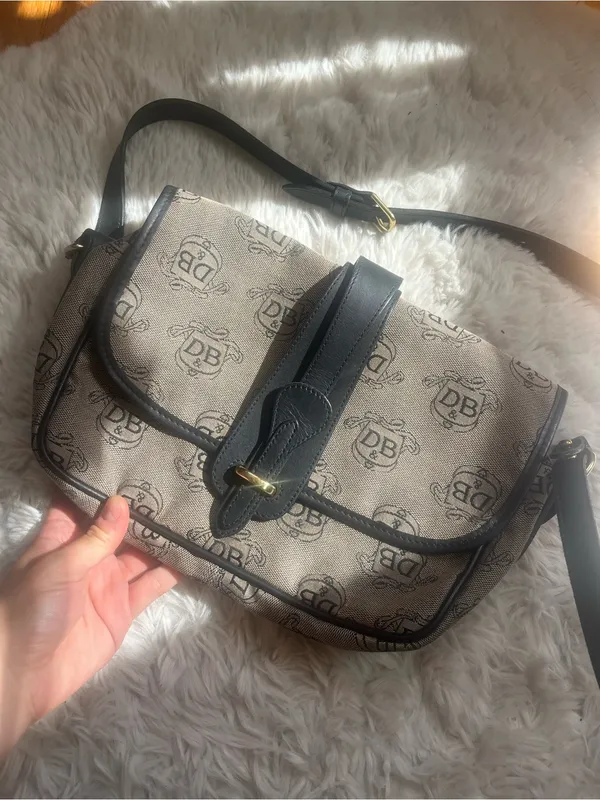 Dooney & bourke vintage gray and black monogram fabric shoulder bag - Image 2