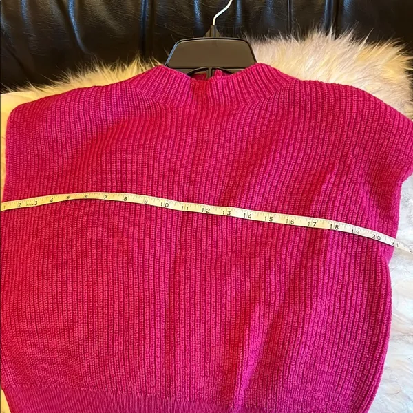 Babaton Fuchsia Crew Neck tops Size XL - Image 3