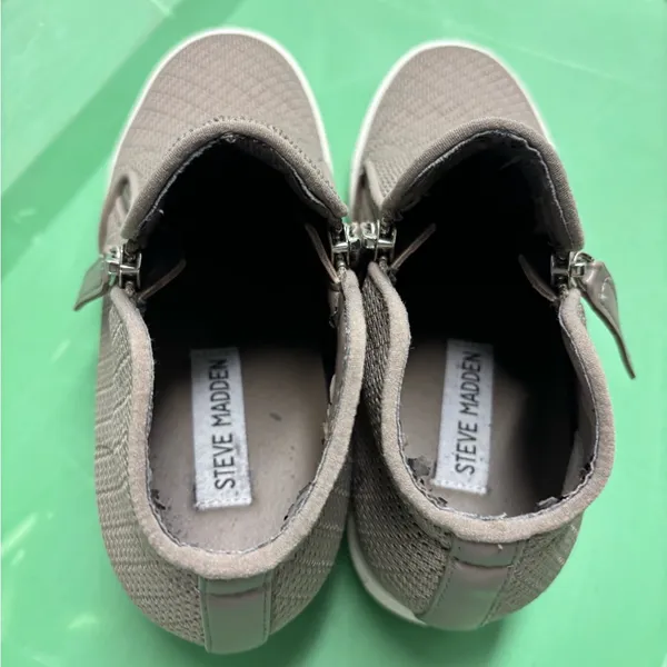 Steve Madden click knit wedge sneaker 6.5 - Image 3
