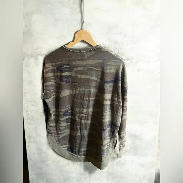 Altar’s State Camouflage Print Top - Image 8