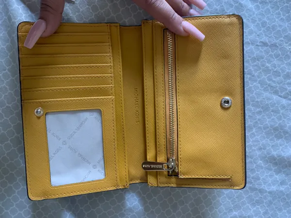 Mk Wallet  - Image 2