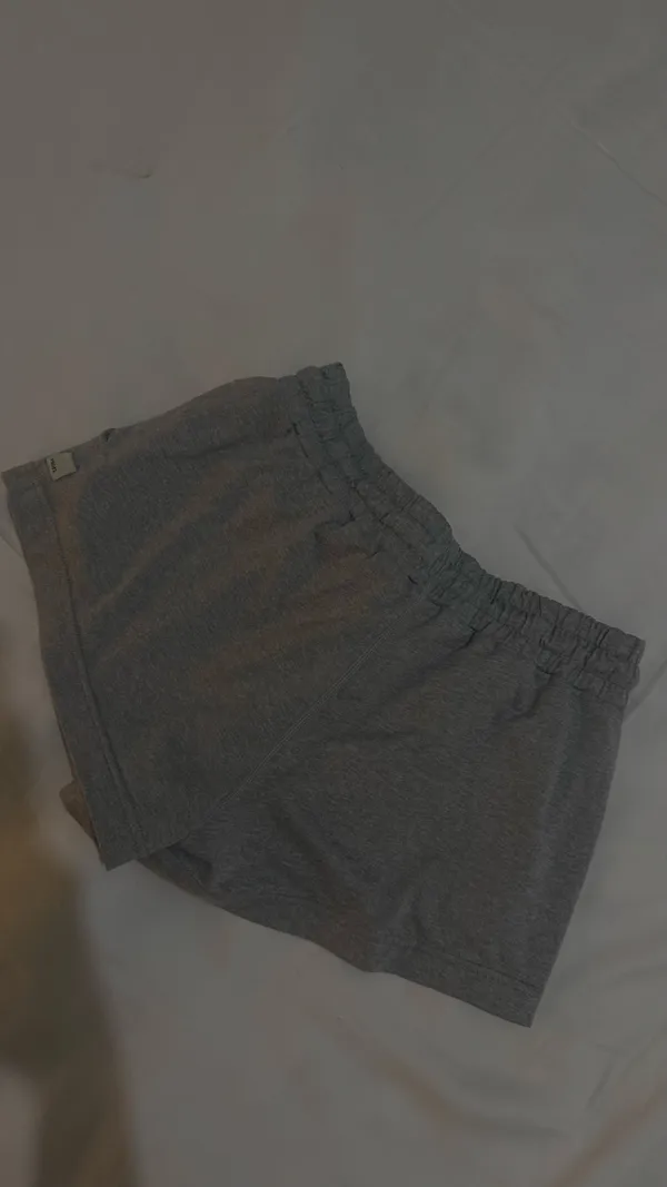 Vuori Shorts - Image 2