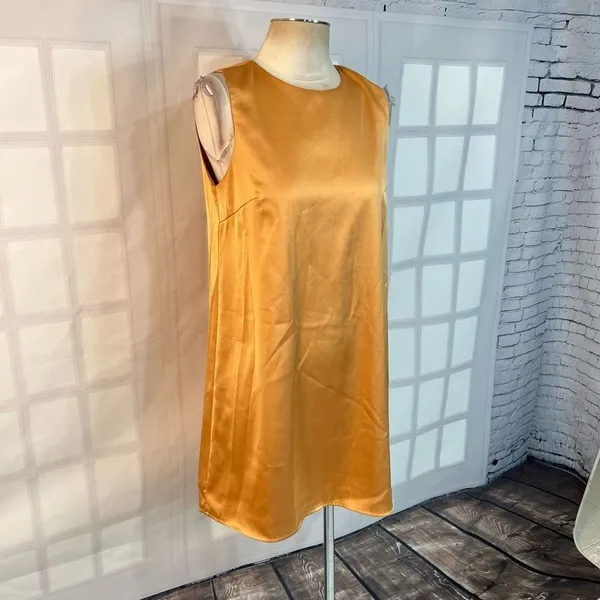 Lulu’s Chic Peak Light Orange gold Satin Sleeveless Shift Dress size small - Image 5