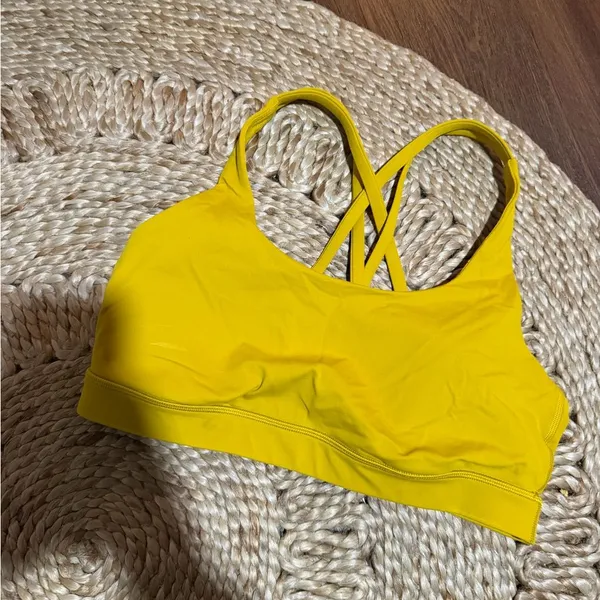 LULULEMON ENERGY BRA GREEN chartreuse workout yoga $68 limited edition active - Image 4