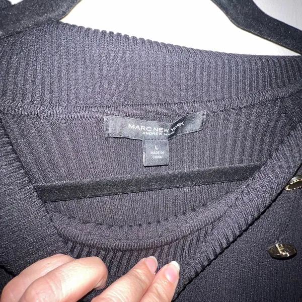 Marc New‎ York Black ribbed long sleeve with gold Button Accents large - Image 3