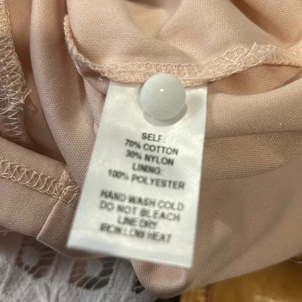 Lulus Steal a Kiss White Lace with Nude lining dress size small - Image 13