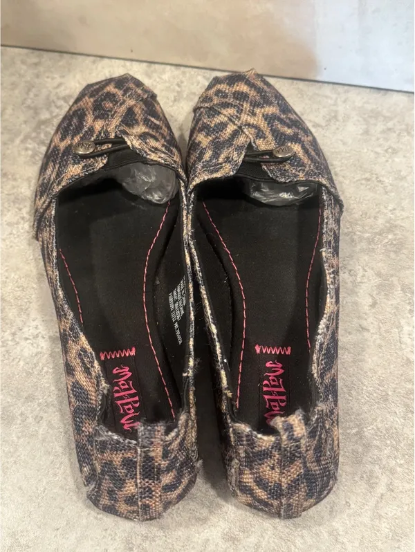 Mad Love Slip-On Brown & Black Leopard Canvas Flats Size 9 - Image 7