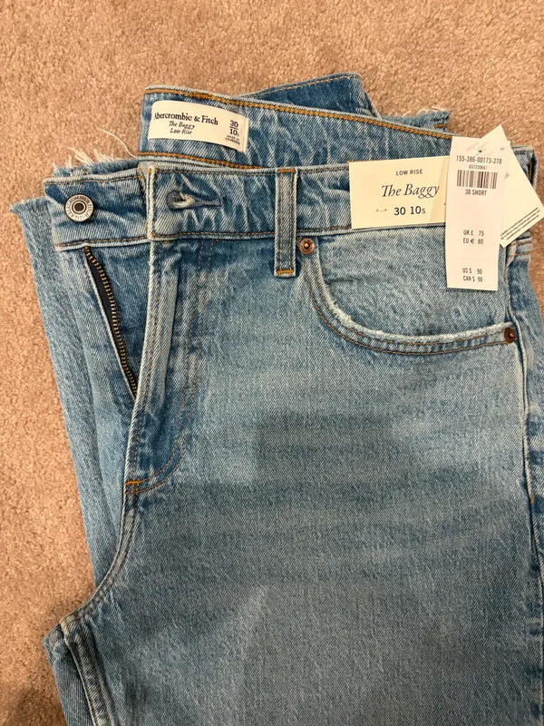 Abercrombie  - Image 4
