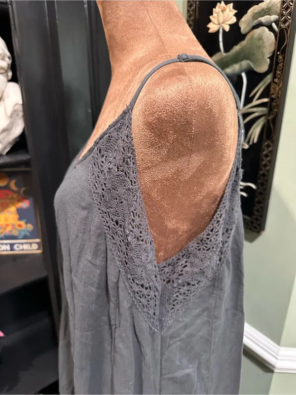 Aerie NWT Gray Crochet‑Detail Dress – Size Medium - Image 3