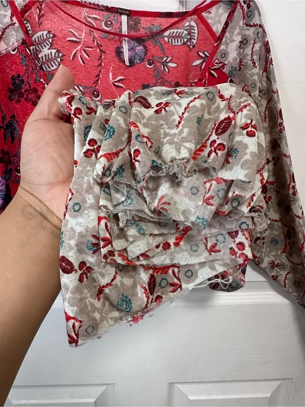 Free People Red and Cream Floral Patchwork V-Neck Tunic - Image 4
