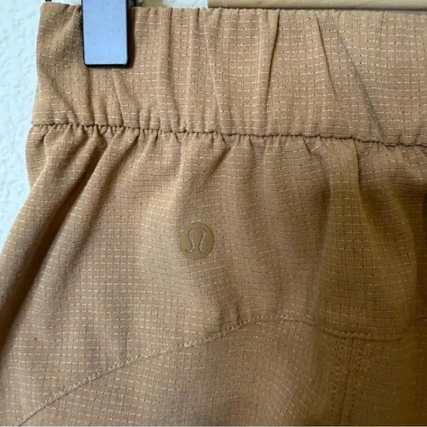 Lululemon Dynamic Days Pant‎ Saddle Brown Tan Womens Size 4 - Image 6