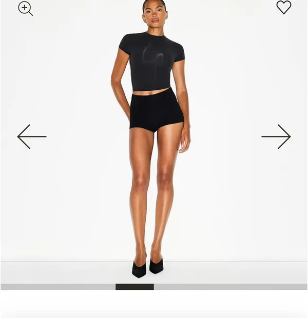 SKIMS High Waisted Hot Short - Image 3