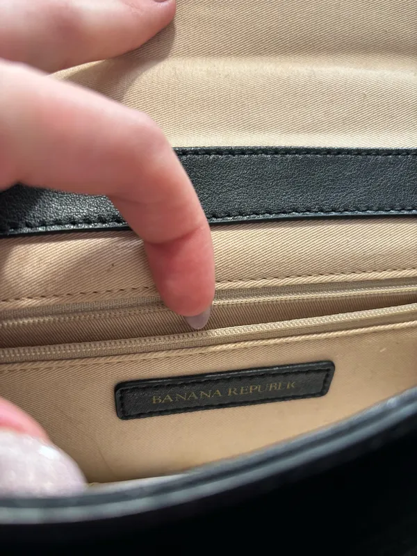 Banana Republic Black Shoulder bag  - Image 4