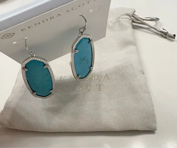 Kendra Scott Elle Drop Earrings - Image 3