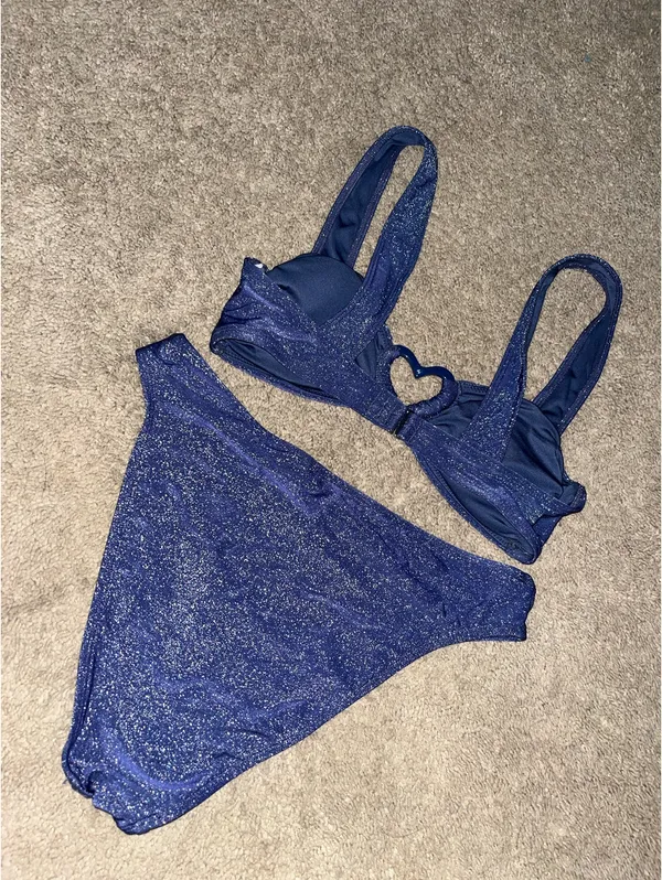 Cupshe Dazzling Navy Heart Bikini Top & Mid-Rise Bottoms Set - Image 5